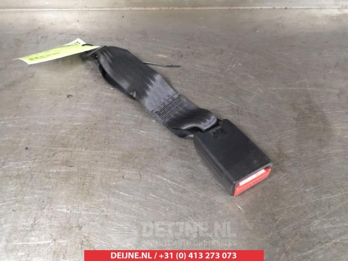 Suzuki Celerio Sicherheitsgurt Schließe Mitte hinten O315890