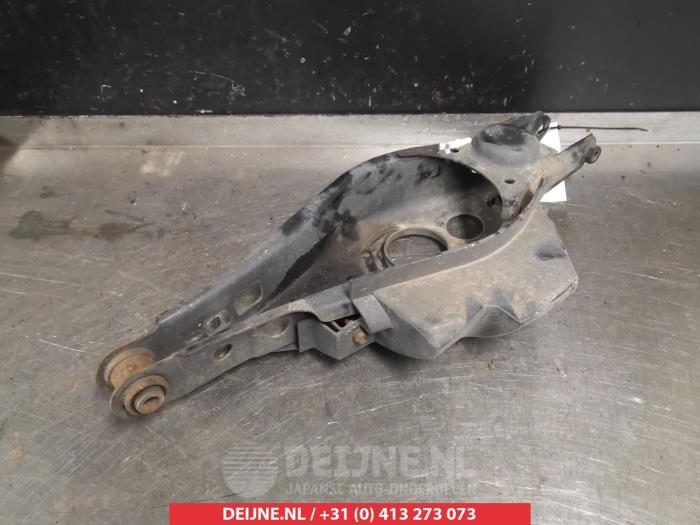 Toyota Rav-4 Draagarm links-achter O383905