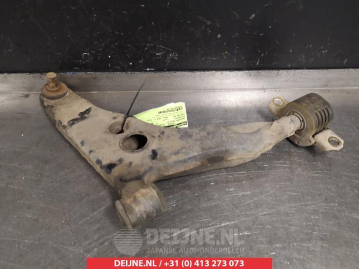Mitsubishi Carisma Front lower wishbone, right O382464