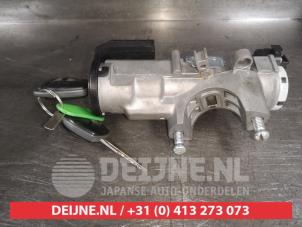 Suzuki Vitara Zündschloss+Schlüssel O335863 foto 2