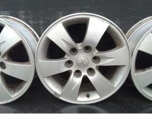 Mitsubishi L200 Set of sports wheels O328291 photo 3