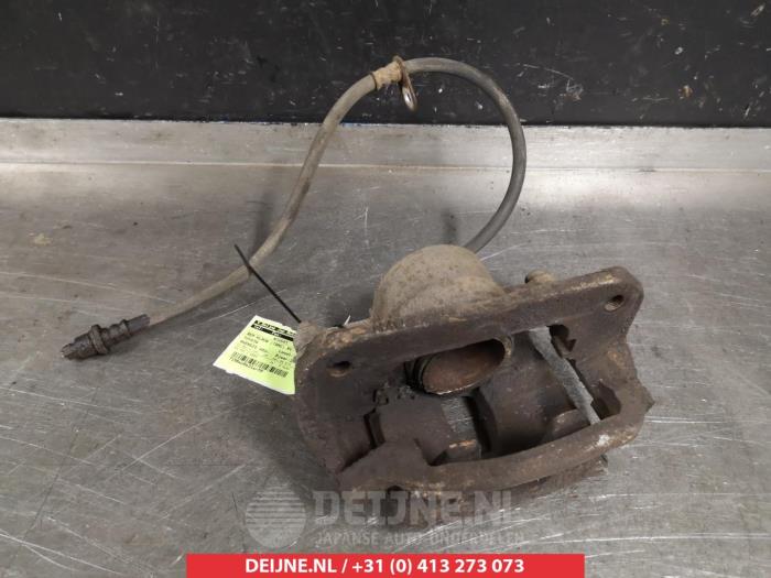Toyota Avensis Verso Remklauw (Tang) rechts-voor O326940