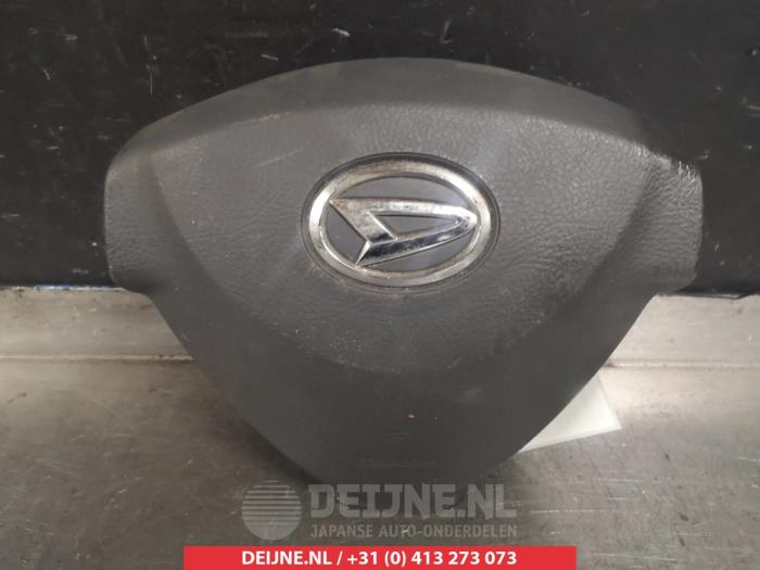 Daihatsu Materia Left airbag (steering wheel) O333725