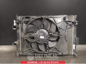 Gebruikte Radiateur Nissan Qashqai (J10) 2.0 16V Prijs € 100,00 Margeregeling aangeboden door V.Deijne Jap.Auto-onderdelen BV