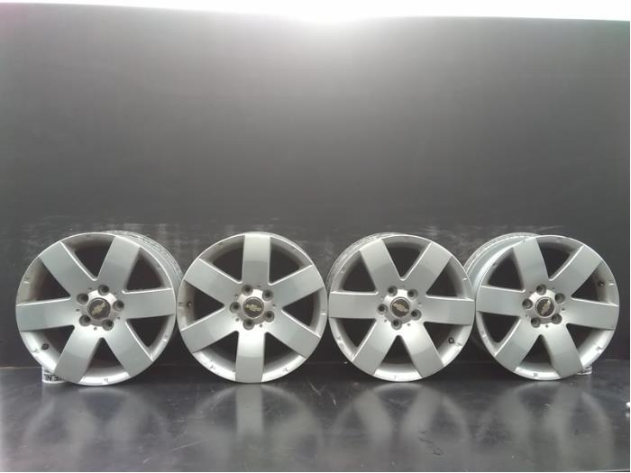 Chevrolet Captiva Set of sports wheels O328190