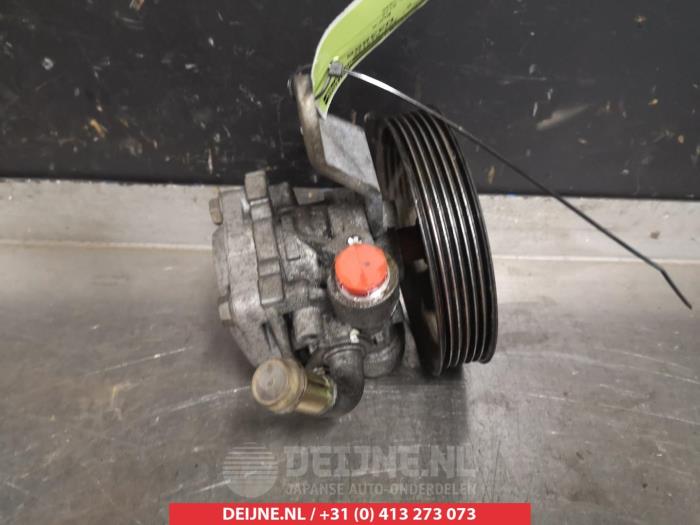 Gebruikte Servopomp Nissan 350 Z (Z33) Prijs € 50,00 Margeregeling aangeboden door V.Deijne Jap.Auto-onderdelen BV