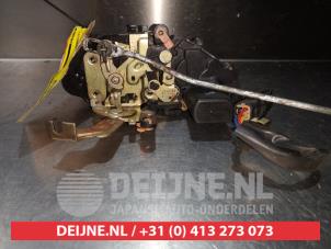 Kia Carnival Deurslot Mechaniek 2Deurs links O279032 foto 2