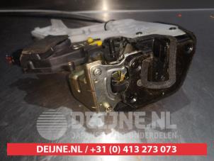Kia Sportage Türschlossmechanik 4-türig rechts hinten O386399 foto 4