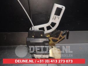 Kia Sportage Deurslot Mechaniek 4Deurs rechts-achter O281556 foto 2