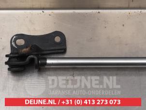 Toyota Previa Gasdämpfer links hinten O294370 foto 2