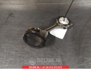 Gebruikte Zuiger Toyota RAV4 (A3) 2.0 16V Valvematic 4x2 Prijs € 50,00 Margeregeling aangeboden door V.Deijne Jap.Auto-onderdelen BV