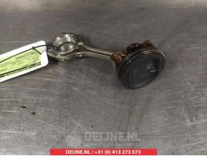 Gebruikte Zuiger Honda Insight (ZE1) Prijs € 75,00 Margeregeling aangeboden door V.Deijne Jap.Auto-onderdelen BV