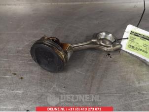 Gebruikte Zuiger Honda Insight (ZE2) Prijs € 75,00 Margeregeling aangeboden door V.Deijne Jap.Auto-onderdelen BV