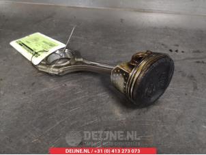 Gebruikte Zuiger Honda Insight (ZE2) Prijs € 75,00 Margeregeling aangeboden door V.Deijne Jap.Auto-onderdelen BV