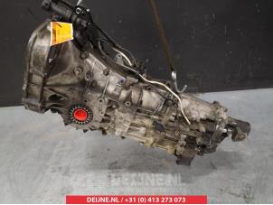 Subaru Impreza Versnellingsbak O372107 foto 3