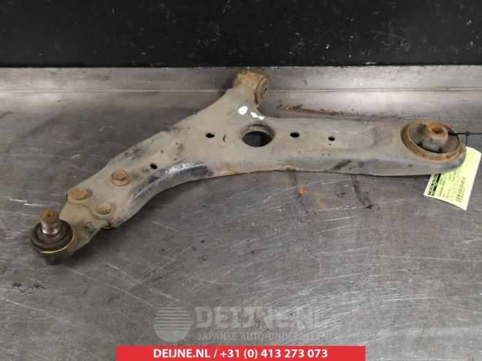 Kia Pro Ceed Draagarm onder links-voor O381401