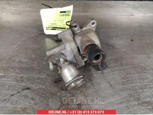 Gebruikte Thermostaathuis Hyundai i40 (VFA) 1.7 CRDi 16V Prijs op aanvraag aangeboden door V.Deijne Jap.Auto-onderdelen BV