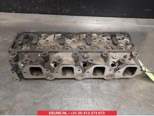 Nissan Terrano Cilinderkop O352166 foto 2