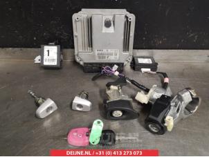 Toyota Yaris Engine management computer O345473 photo 3