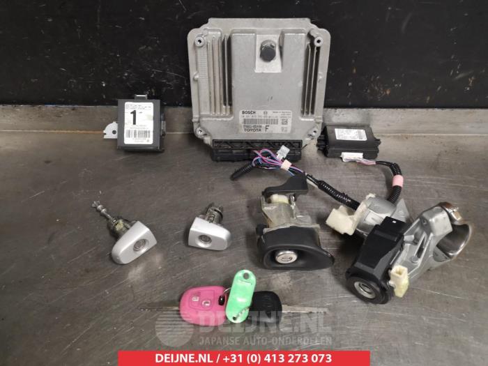 Toyota Yaris Set of cylinder locks (complete) O278868