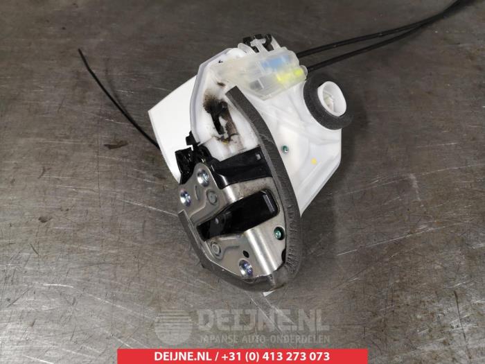 Toyota Aygo Deurslot Mechaniek 4Deurs rechts-achter O281861