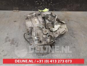 Suzuki Swift Gearbox O373052 photo 2