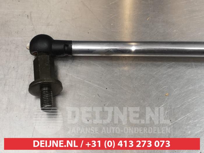 Mitsubishi Grandis Gasdämpfer links hinten O294154