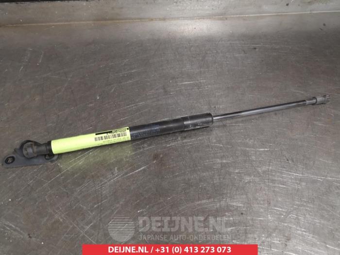 Toyota Auris Gasdemper links-achter O294478