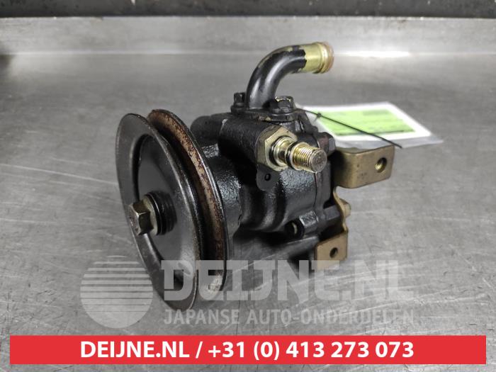 Suzuki Grand Vitara Power steering pump O331926