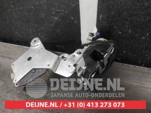 Daihatsu Young RV Deurslot Mechaniek 4Deurs rechts-voor O281098 foto 2