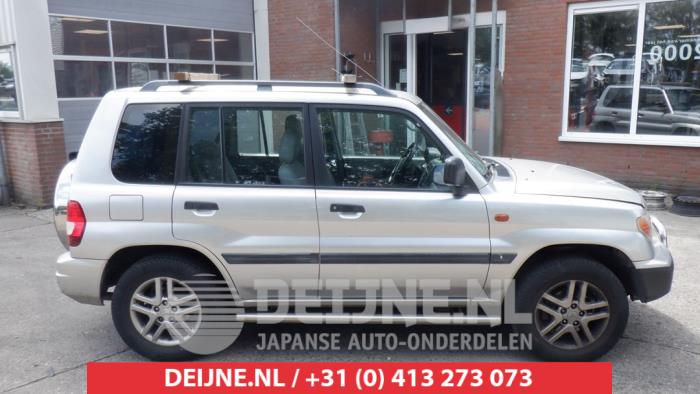 Mitsubishi Pajero Portierruit 4Deurs rechts-voor O274961