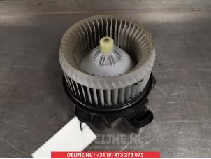 Toyota Auris Heating and ventilation fan motor O367461 photo 2