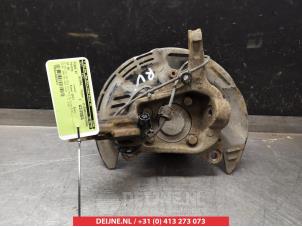 Toyota GT86 Fusee rechts-voor O324107 foto 2