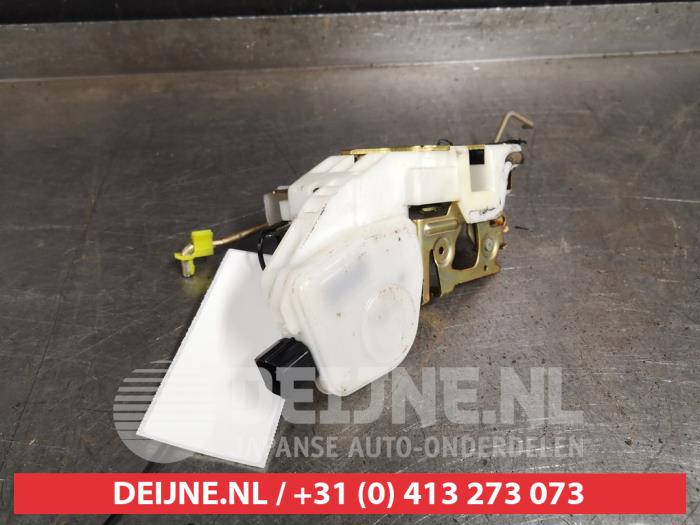 Mitsubishi Outlander Deurslot Mechaniek 4Deurs links-voor O279666