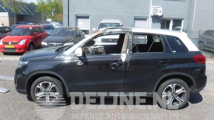 Suzuki Vitara Portier 4Deurs links-achter O285726