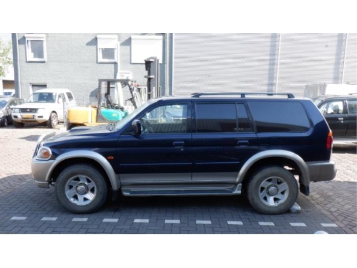 Mitsubishi Pajero Portier 4Deurs links-voor O272621