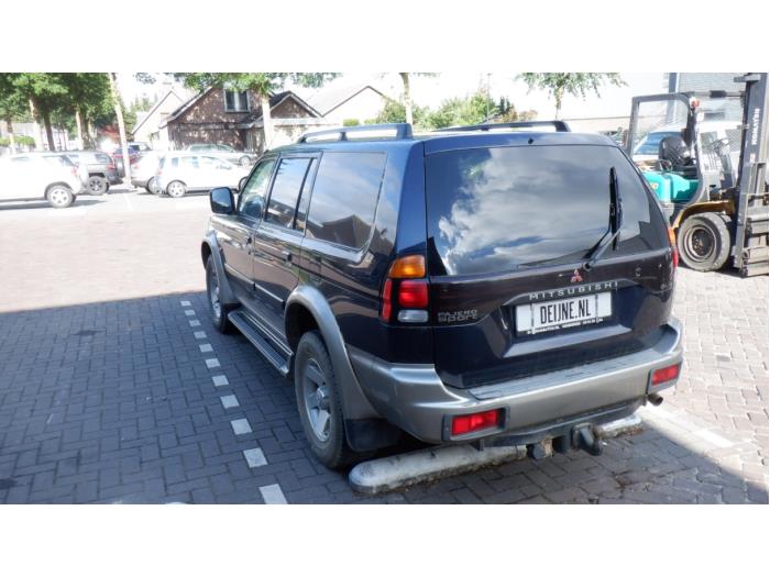 Mitsubishi Pajero Achterlicht links O298238