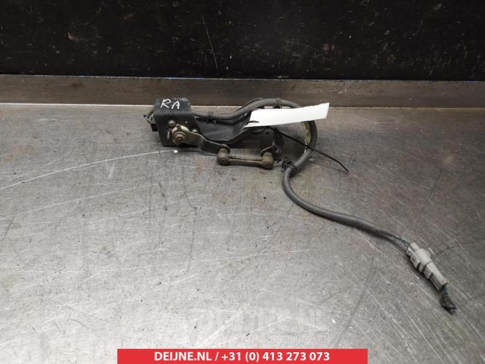 Suzuki Vitara Xenon hoogteregelaar O266890