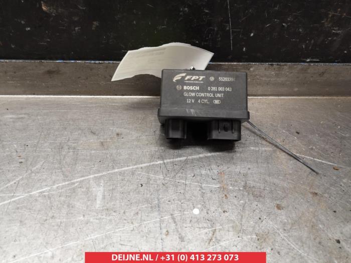 Suzuki Vitara Voorgloei Relais O357444