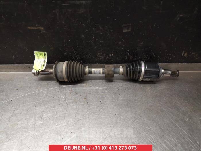 Suzuki Vitara Aandrijfas links-voor O318537