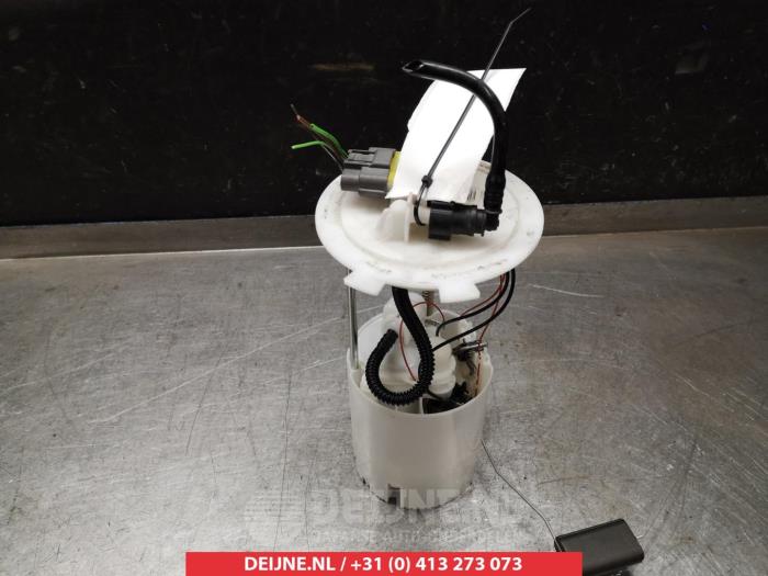 Gebruikte Tank element Pomp Nissan Qashqai (J11) 1.6 DIG-T 163 16V Prijs € 75,00 Margeregeling aangeboden door V.Deijne Jap.Auto-onderdelen BV