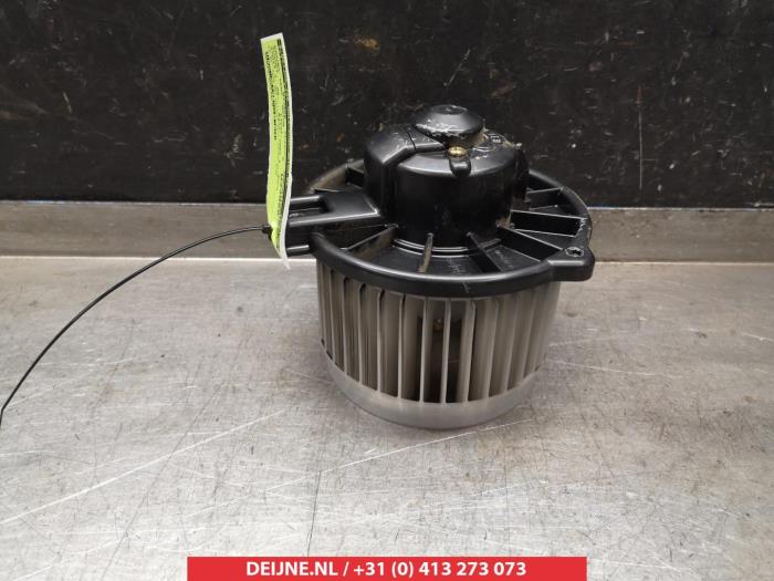 Suzuki Ignis Kachel Ventilatiemotor O367361