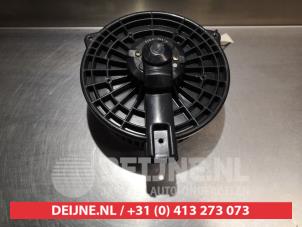 Lexus IS Heating and ventilation fan motor O367169 photo 2