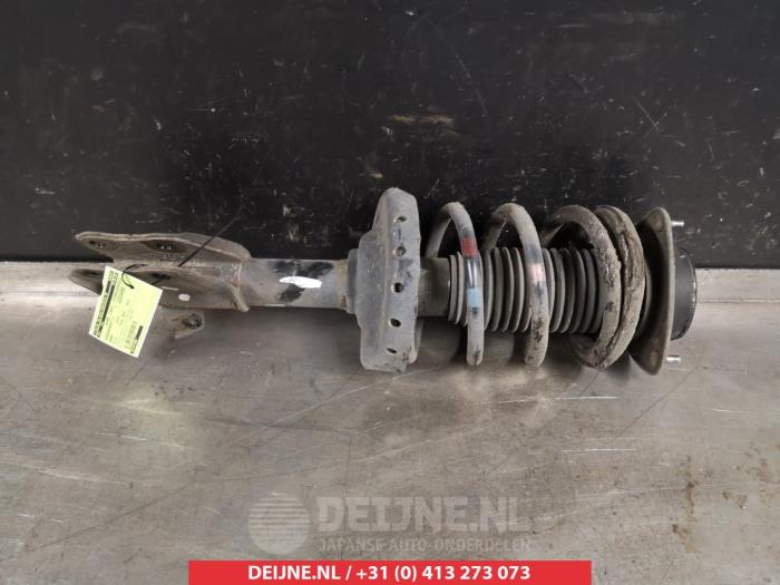Subaru XV Stoßdämpferstrebe links vorne O320609