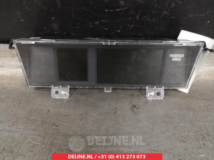 Gebruikte Display Interieur Subaru XV (GP) 2.0 D AWD 16V Prijs € 75,00 Margeregeling aangeboden door V.Deijne Jap.Auto-onderdelen BV