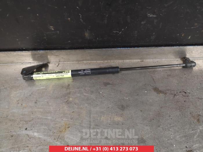 Kia Soul Gasdemper links-achter O293912