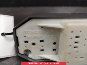 Toyota Yaris Multi-functional window switch O312439 photo 2