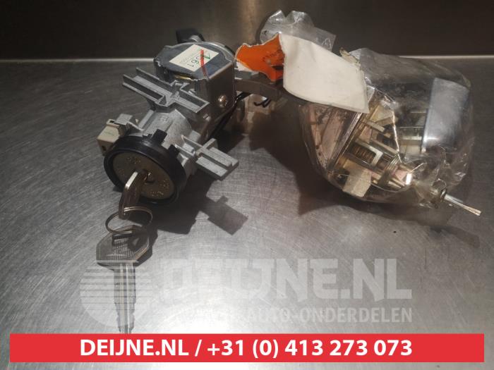 Mitsubishi L200 Kontaktslot+Sleutel O335604
