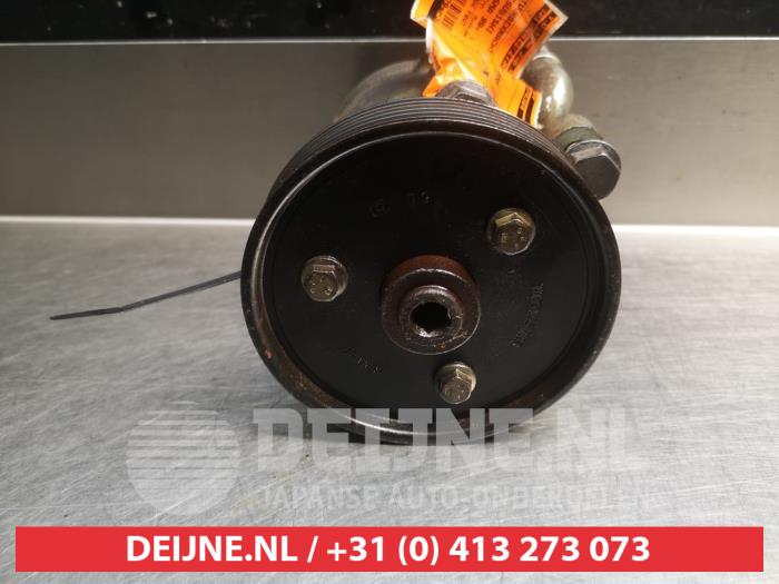 Gebruikte Pomp Servo Mitsubishi Carisma 1.9 TD Prijs € 25,00 Margeregeling aangeboden door V.Deijne Jap.Auto-onderdelen BV