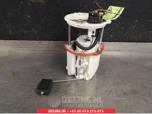 Gebruikte Brandstofpomp Elektrisch Mazda 5 (CR19) 2.0i 16V Prijs € 40,00 Margeregeling aangeboden door V.Deijne Jap.Auto-onderdelen BV